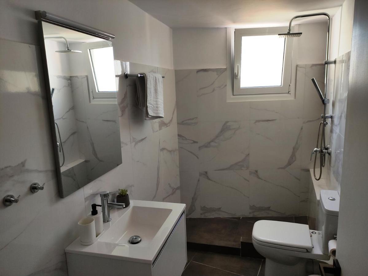 Karavela Street Apartment Превеза Экстерьер фото