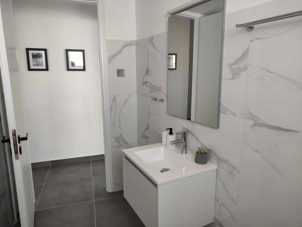 Karavela Street Apartment Превеза Экстерьер фото